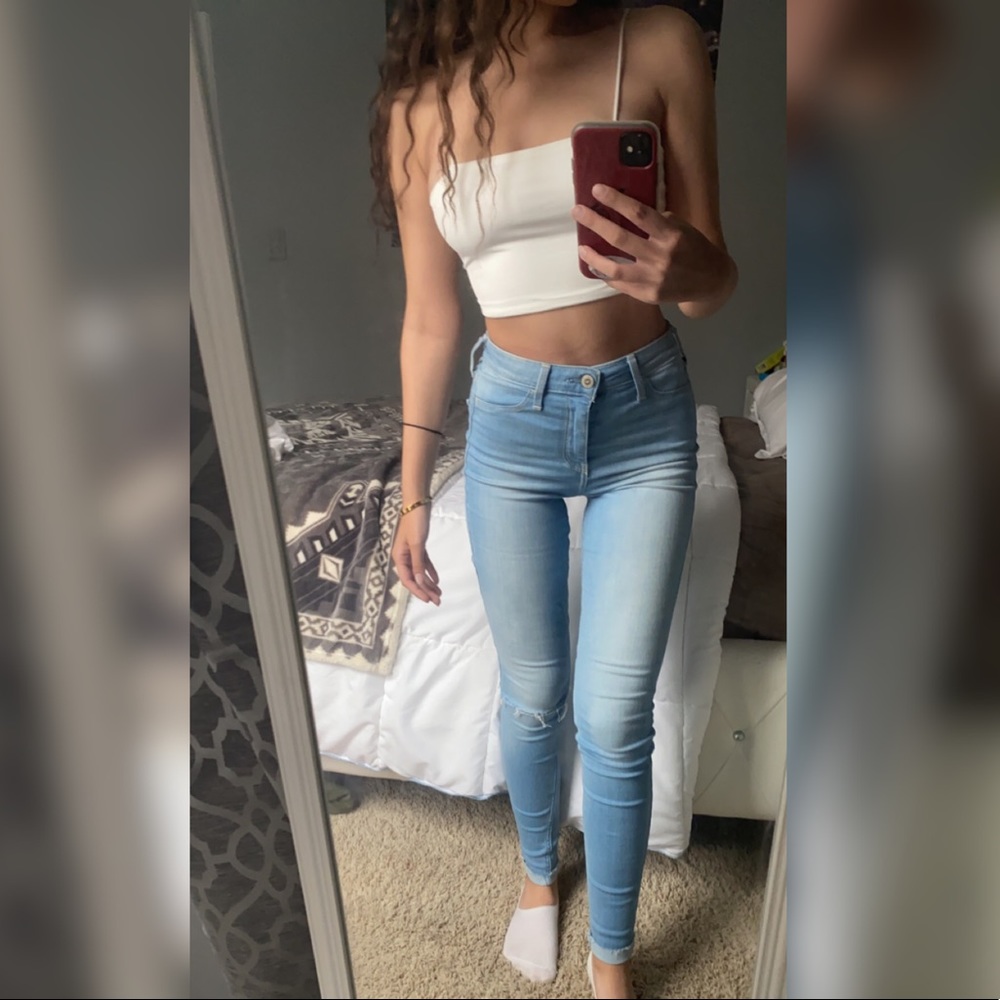 Hollister Light-Wash Highrise Jeggings
